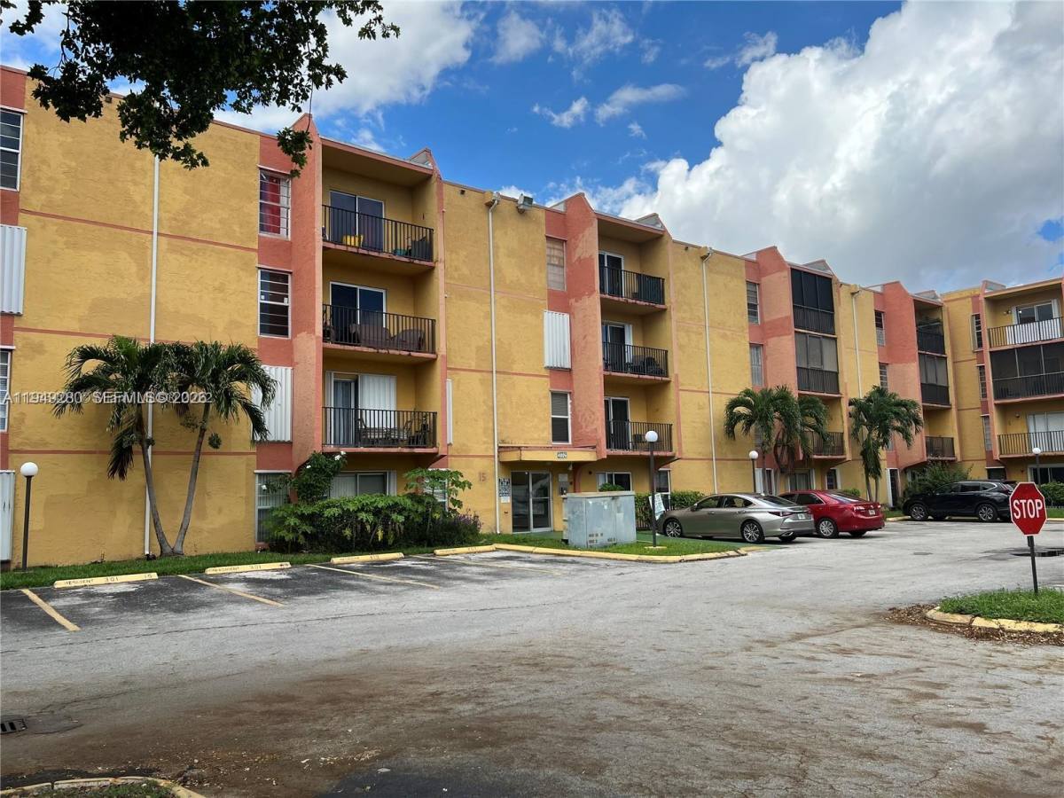Apartment for rent at 4803 NW 7th St #30814, Miami, FL 33126