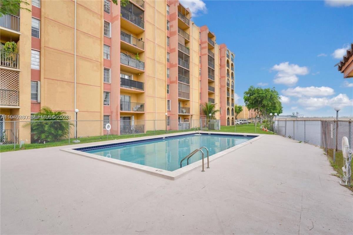 Apartment for rent at 4803 NW 7th St #30814, Miami, FL 33126