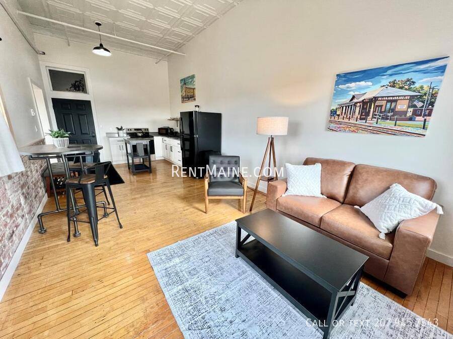 Apartment for rent at 113 N Lancey St #202, Pittsfield, ME 04967