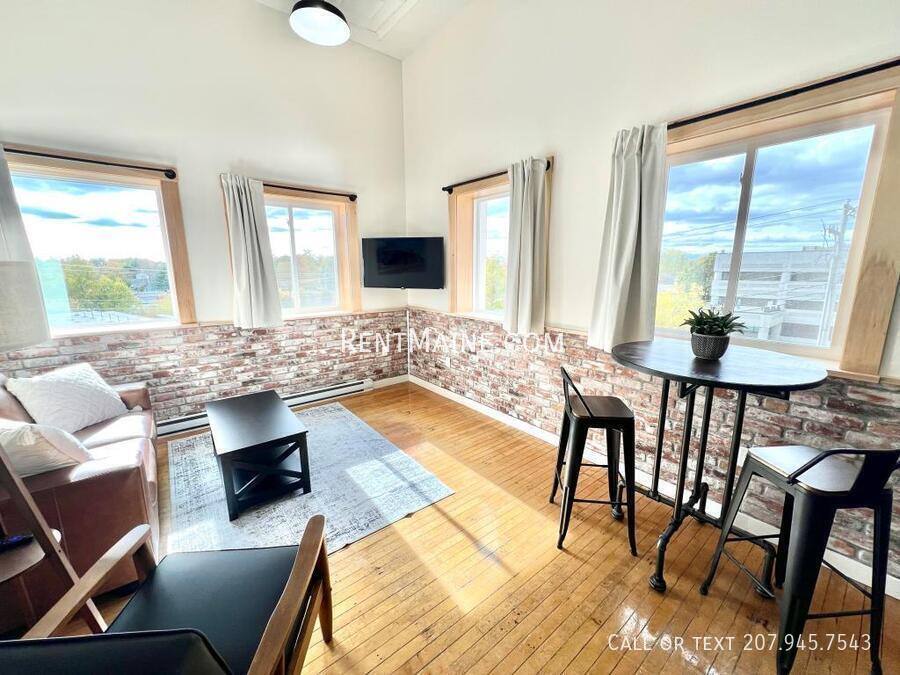 Apartment for rent at 113 N Lancey St #202, Pittsfield, ME 04967
