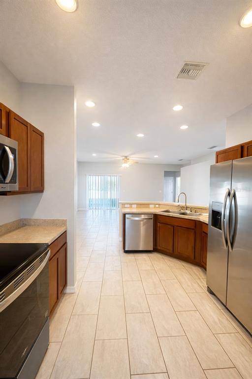 Apartment for rent at 1192 Normandy Heights Circle, Winter Haven, FL 33880