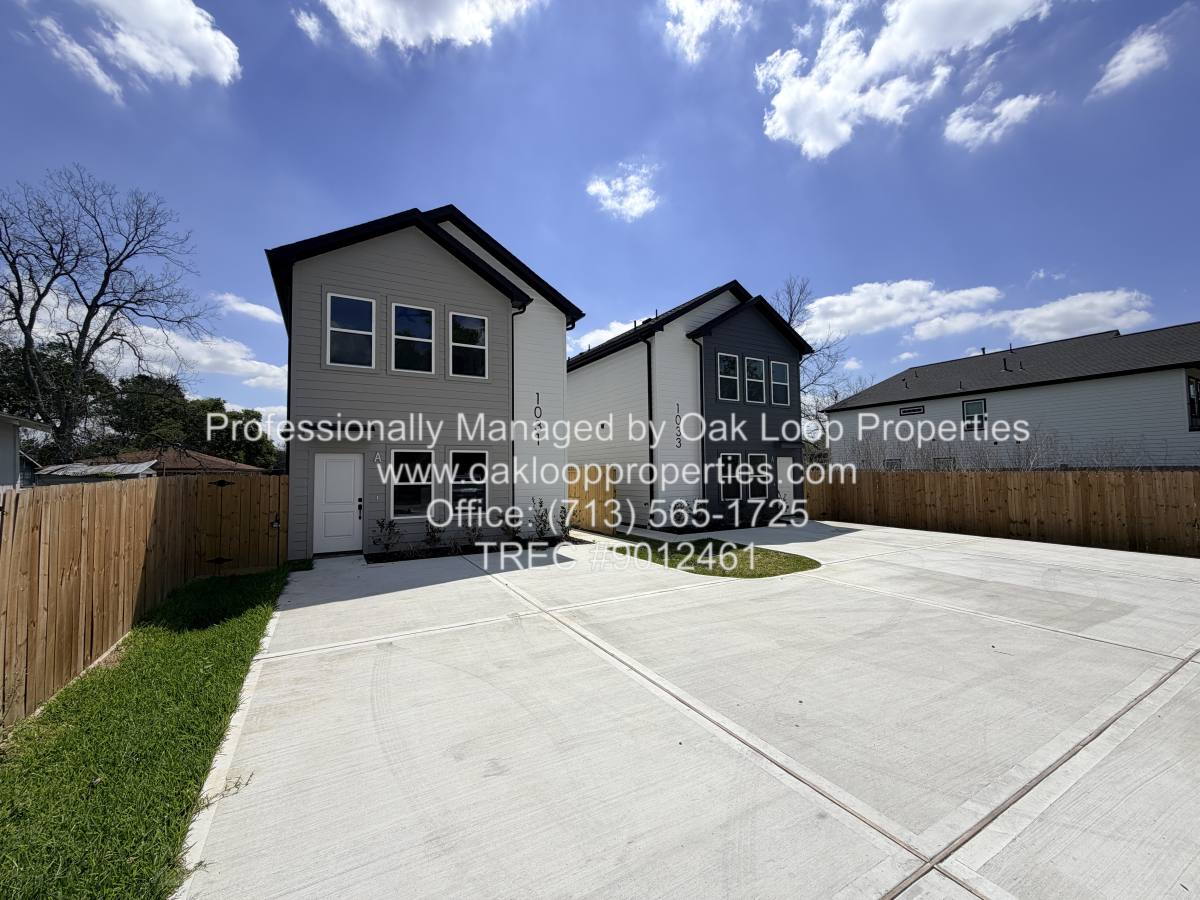 Townhouse for rent at 1031 N Lane #B, Houston, TX 77088