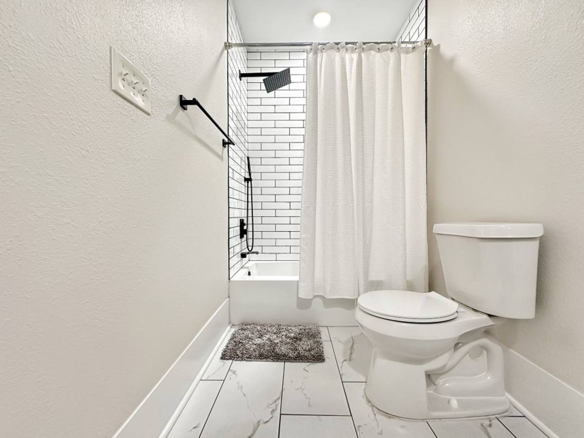 House for rent at 147 Saint Francis Ave, San Antonio, TX 78204