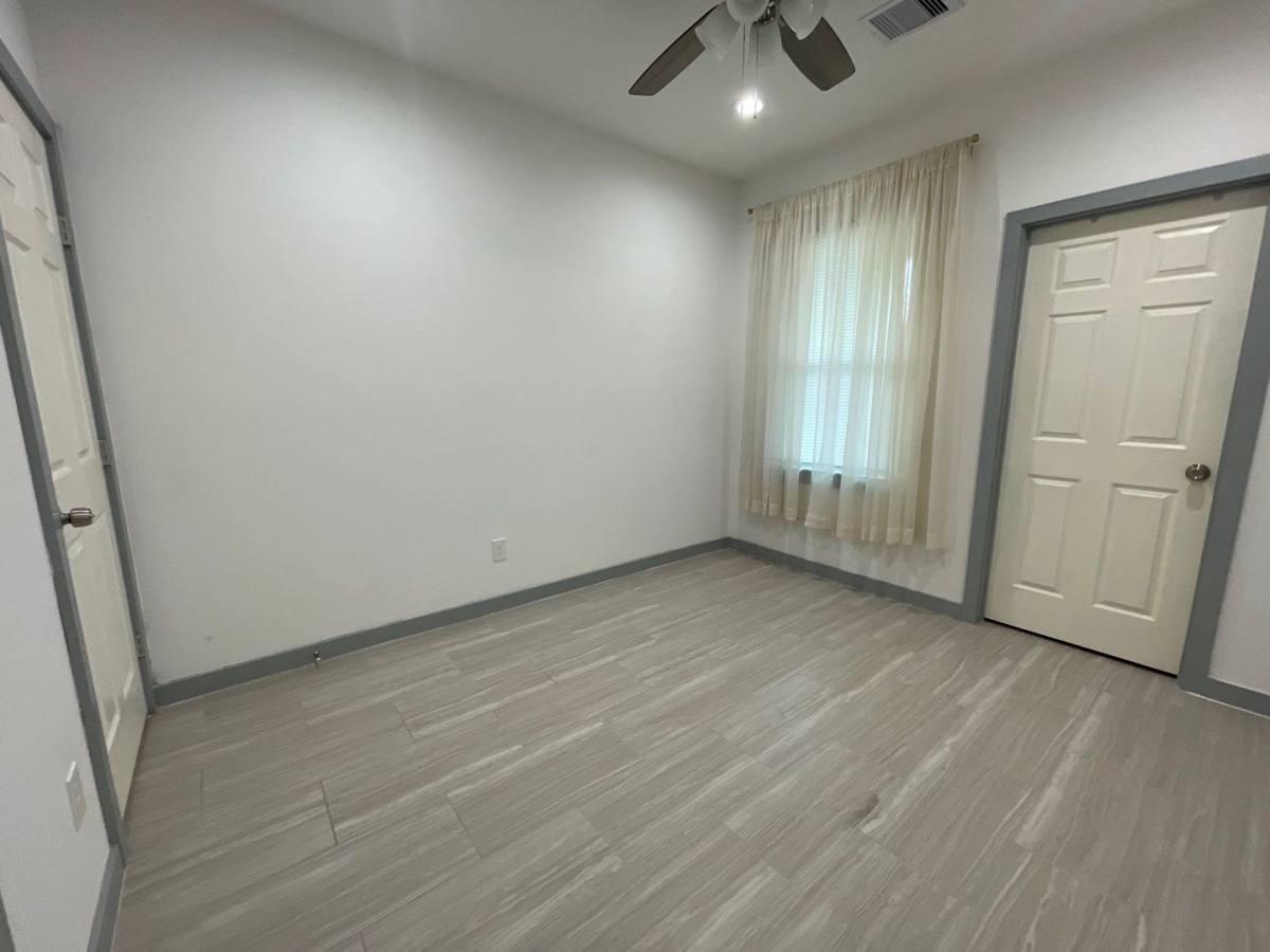 House for rent at 5226 Ridgevan Dr, Houston, TX 77053