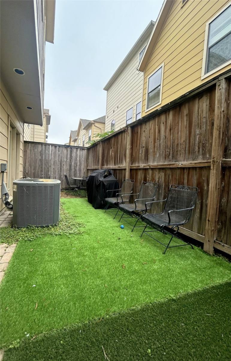 Apartment for rent at 6353 Richmond Ave #118, Houston, TX 77057