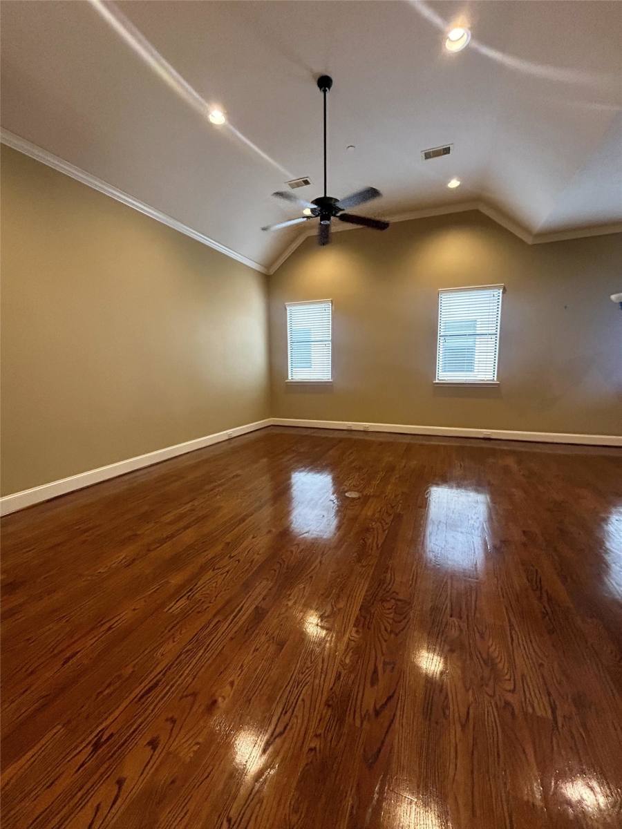 Apartment for rent at 6353 Richmond Ave #118, Houston, TX 77057