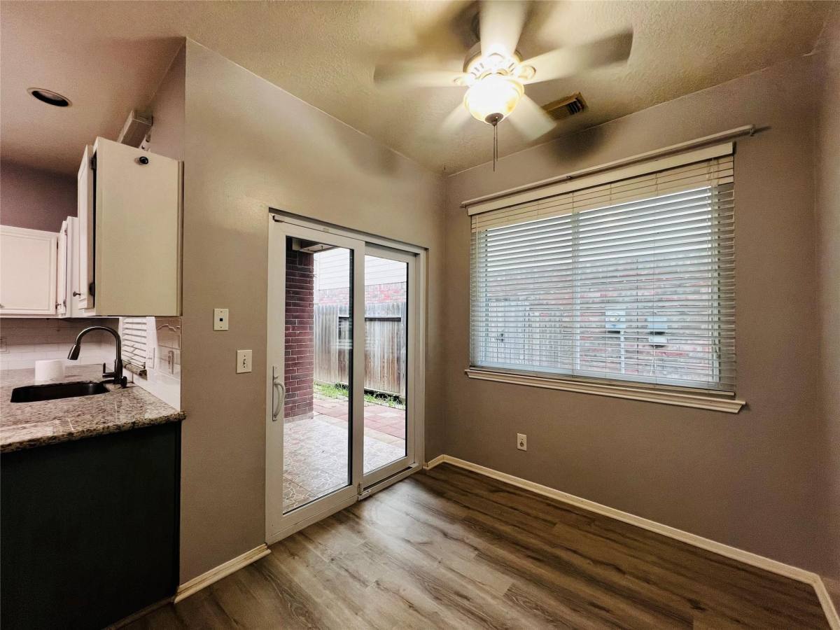 Apartment for rent at 2919 Amber Cliff Dr, Katy, TX 77449