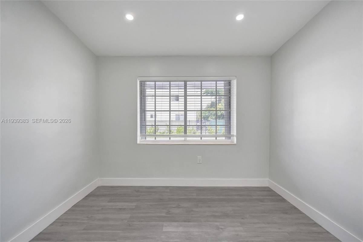 Apartment for rent at 1085 NE 126th St #2, Miami, FL 33161