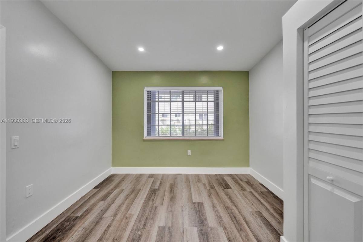Apartment for rent at 1085 NE 126th St #2, Miami, FL 33161