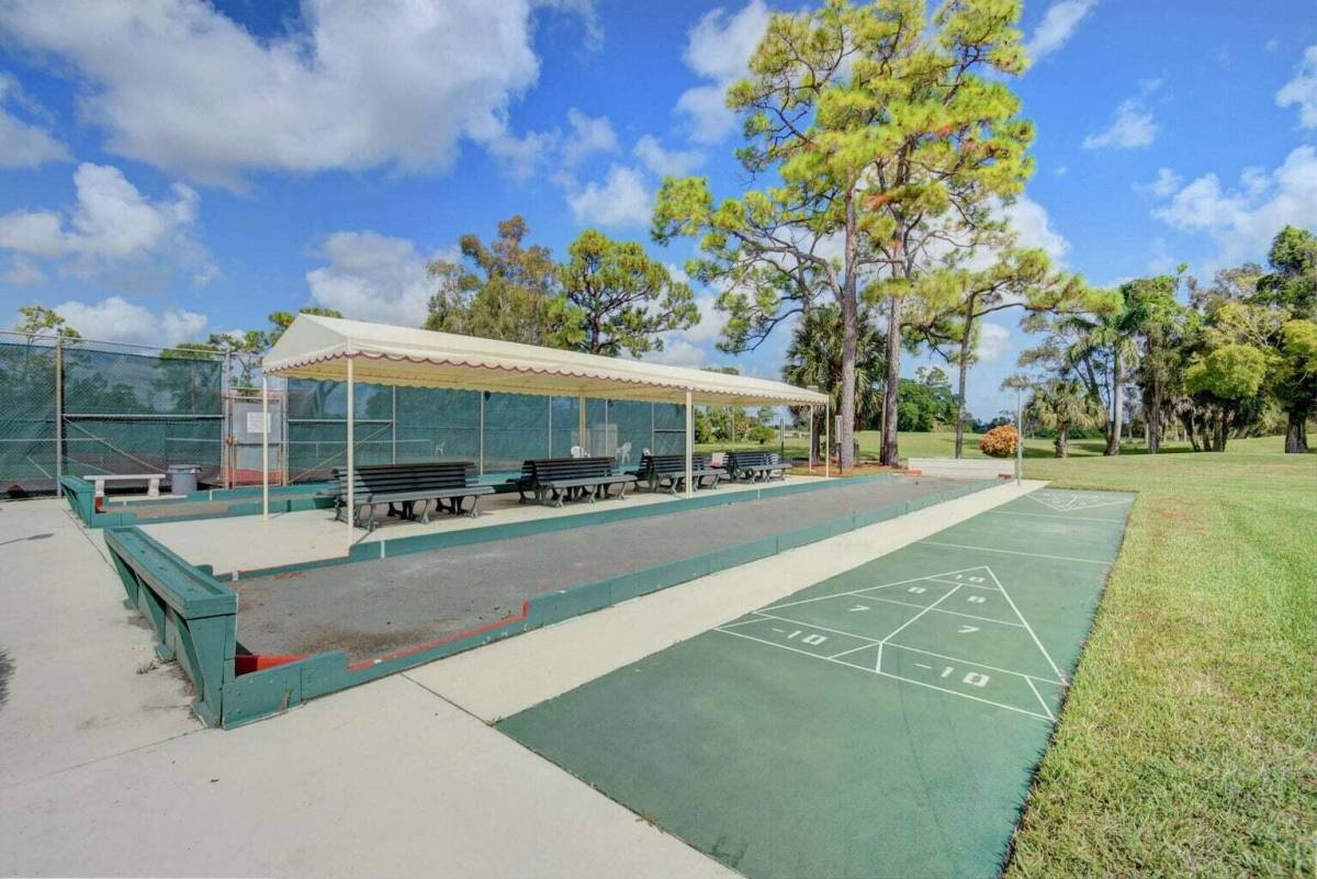 Condo for rent at 4734 Lucerne Lakes Blvd E #212, Lake Worth, FL 33467