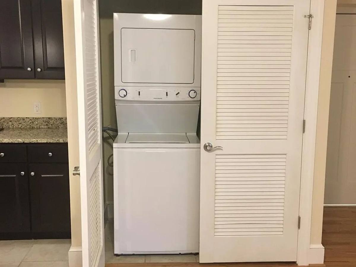 Apartment for rent at 6 S Harvie St, Richmond, VA 23220