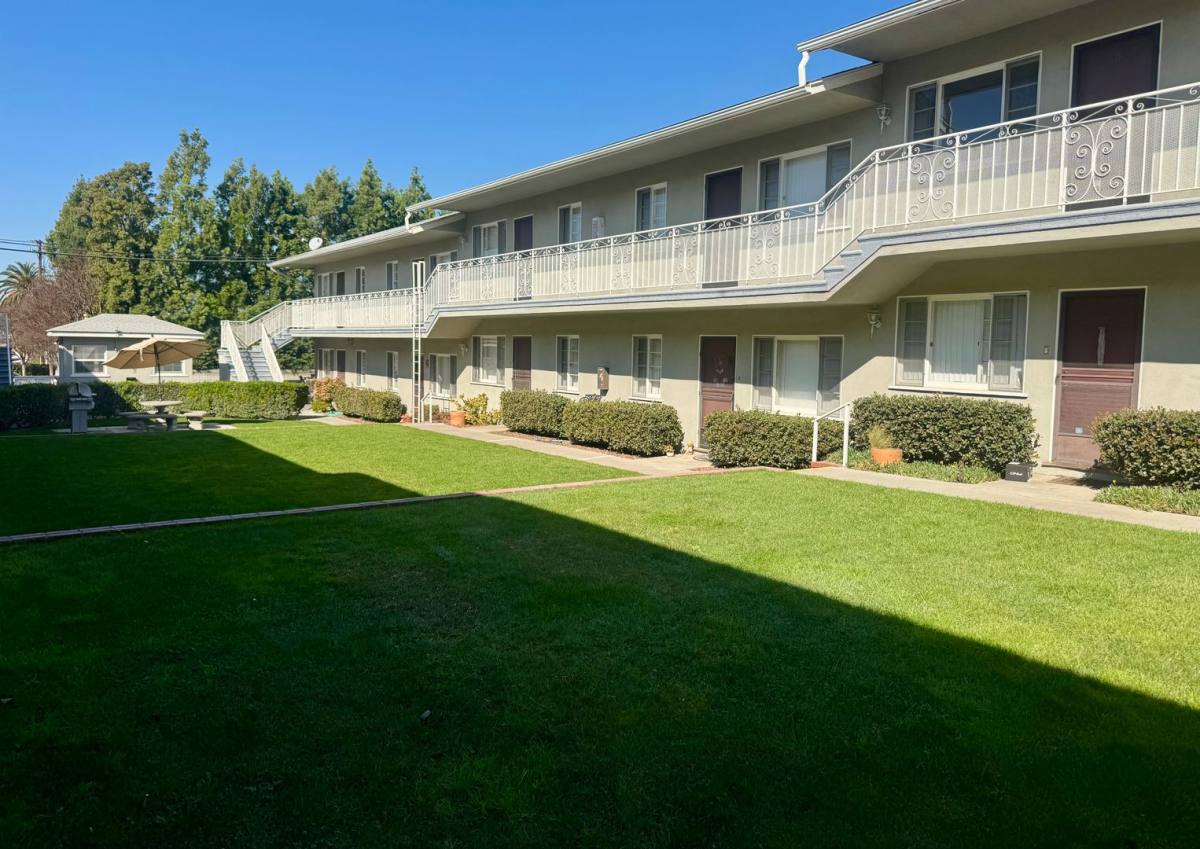 Townhouse for rent at 7017-7023 Pickering Ave, Whittier, CA 90602