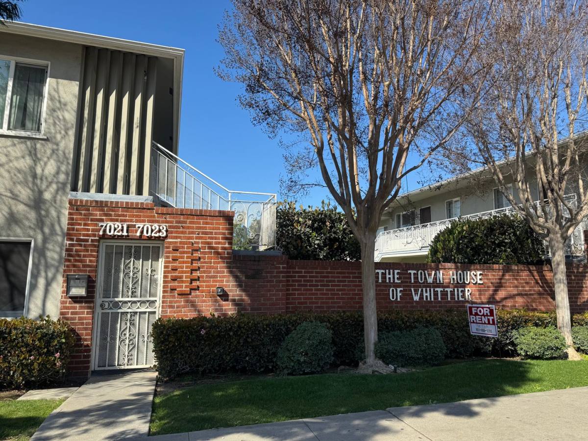 Townhouse for rent at 7017-7023 Pickering Ave, Whittier, CA 90602