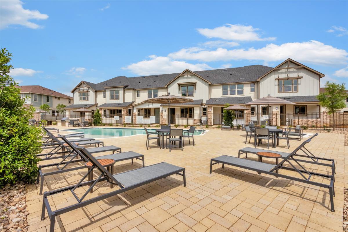Townhouse for rent at 5900-83 Highway 287 Frontage Rd, Arlington, TX 76017