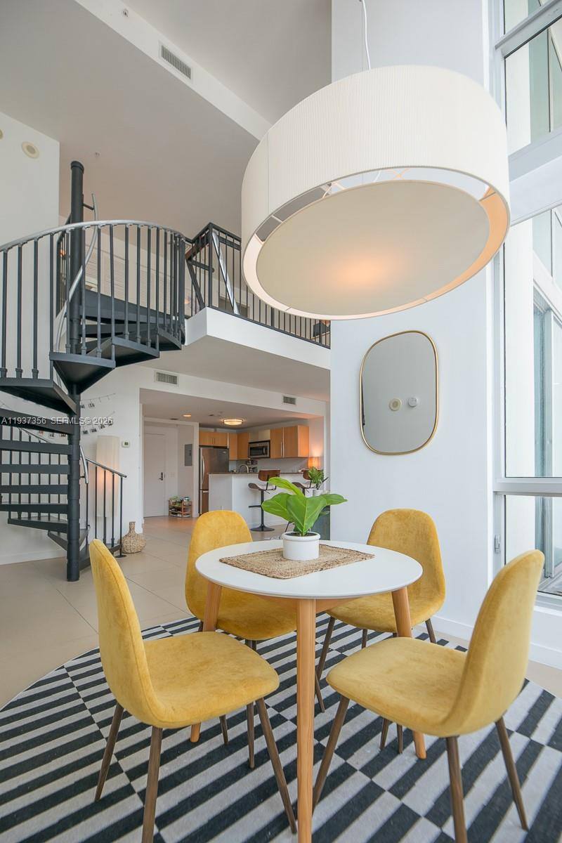 Apartment for rent at 300 S Biscayne Blvd #300L428, Miami, FL 33131