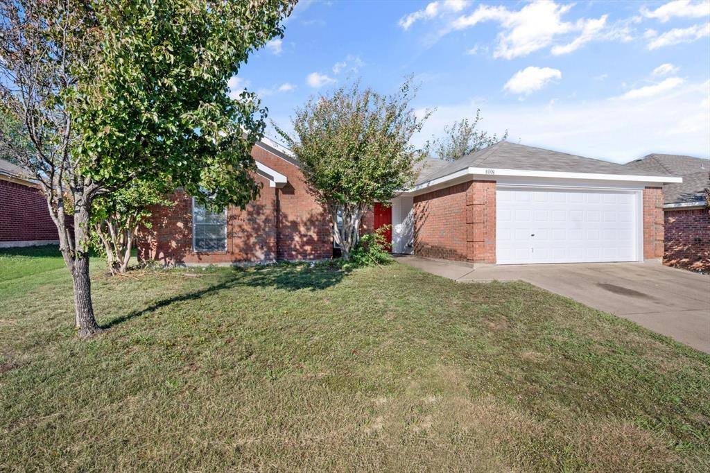 Apartment for rent at 8008 Peregrine Trail, Arlington, TX 76001