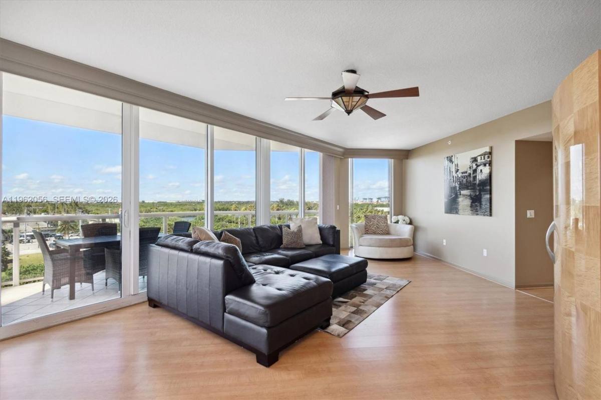 Apartment for rent at 6051 N Ocean Dr, Hollywood, FL 33019