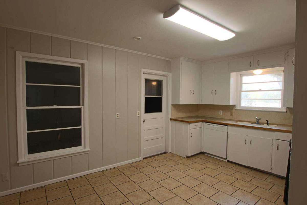 House for rent at 1712 Redbud, Tyler, TX 75701