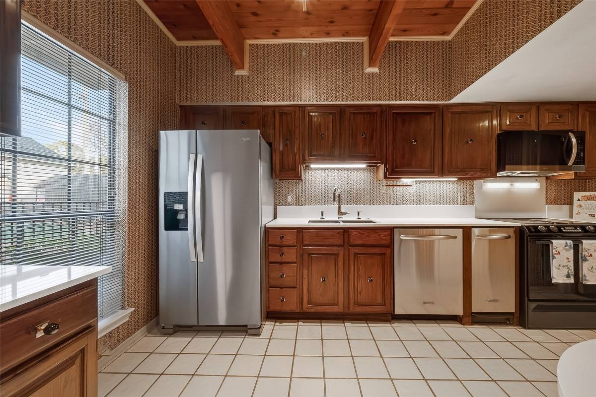 Apartment for rent at 5338 Brownway St #5338B19, Houston, TX 77056