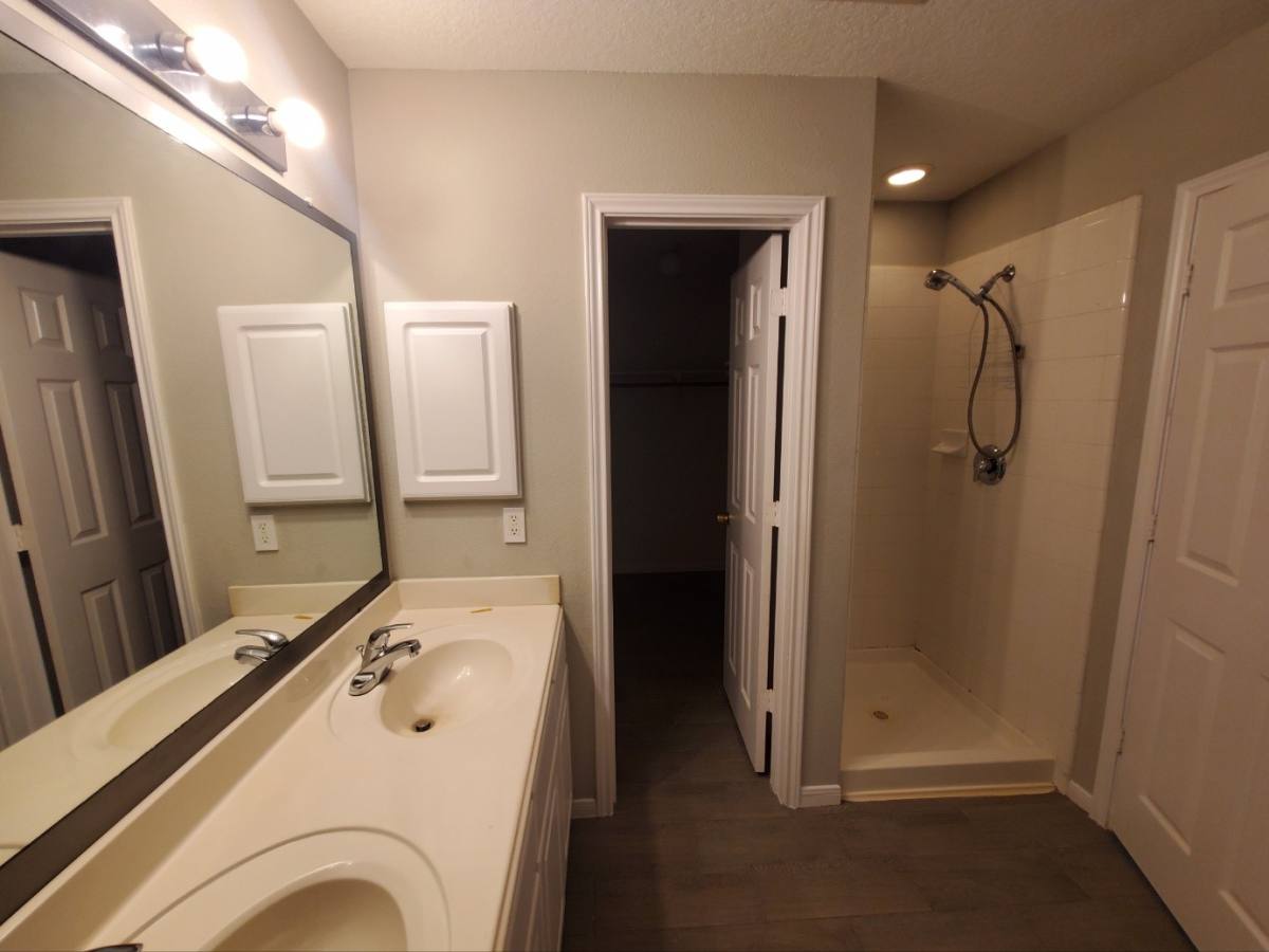 Apartment for rent at 18242 River Sage Dr, Houston, TX 77084