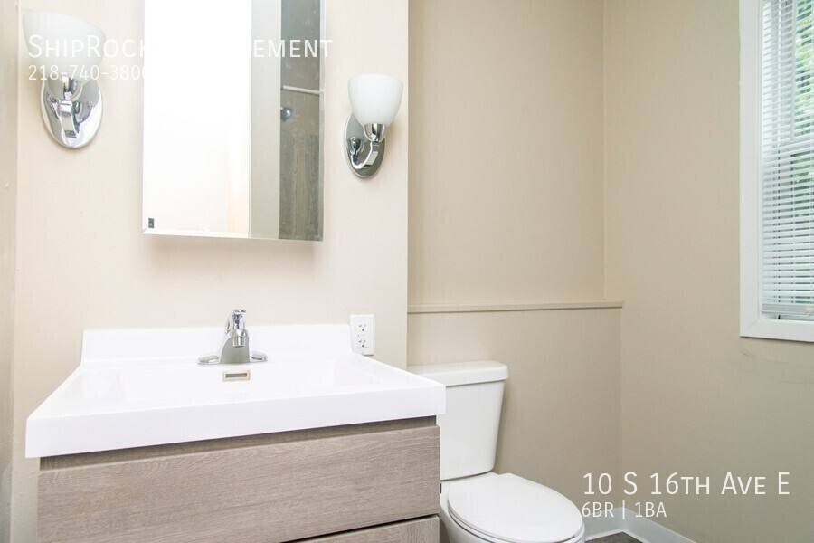Townhouse for rent at 10 S 16th Ave E, Duluth, MN 55803
