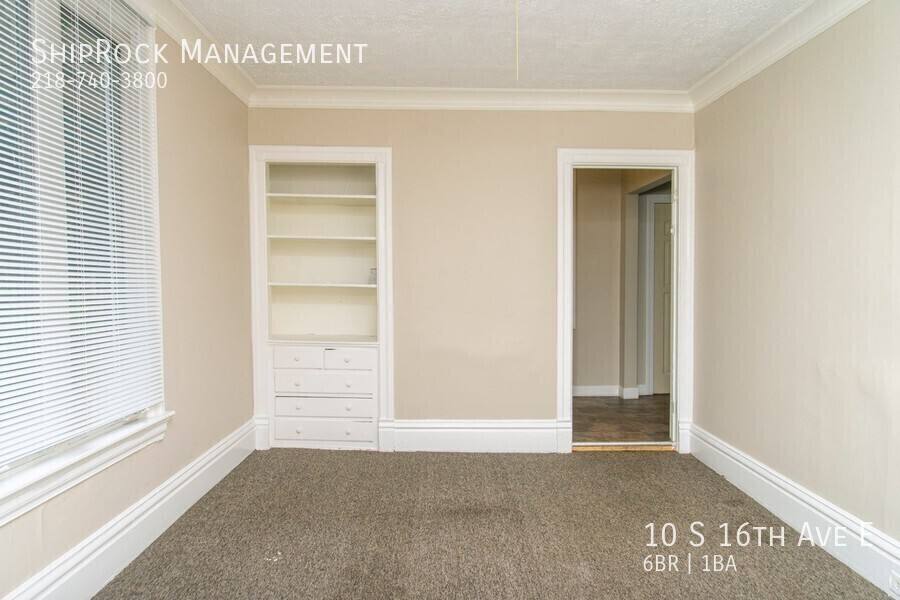 Townhouse for rent at 10 S 16th Ave E, Duluth, MN 55803