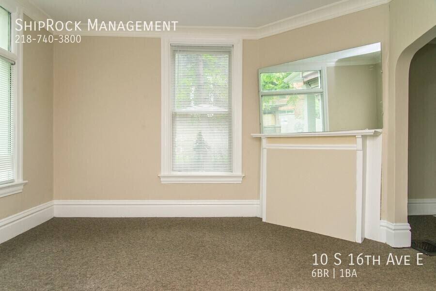 Townhouse for rent at 10 S 16th Ave E, Duluth, MN 55803