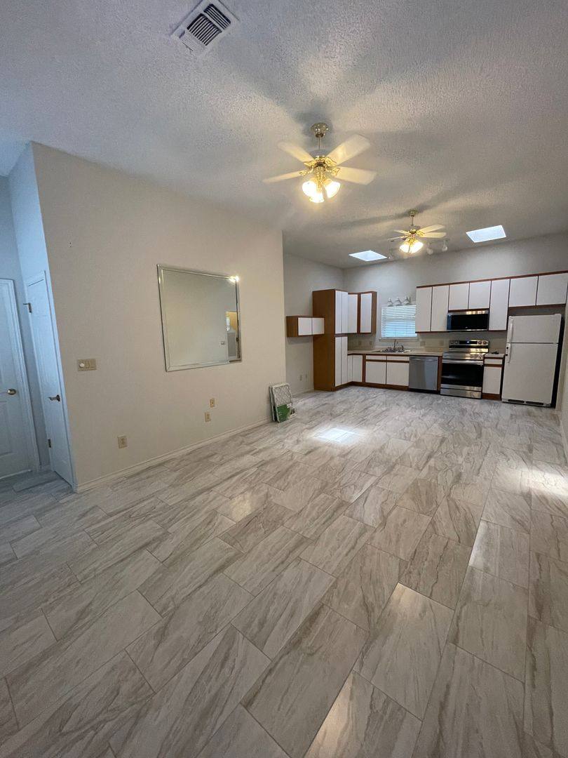 House for rent at 1375 Canyon Trace, Canyon Lake, TX 78133