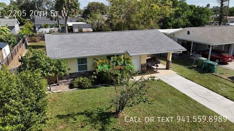 House for rent at 2205 20th St W, Bradenton, FL 34205