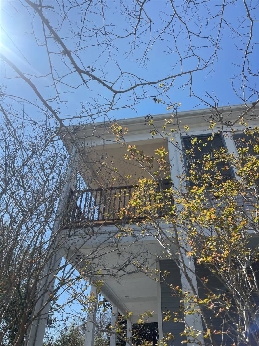 Apartment for rent at 1402 Winnie St #3, Galveston, TX 77550