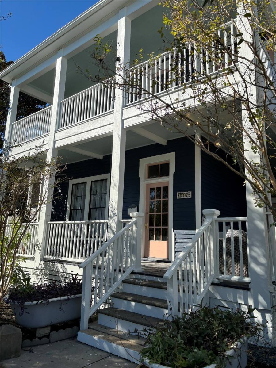 Apartment for rent at 1402 Winnie St #3, Galveston, TX 77550