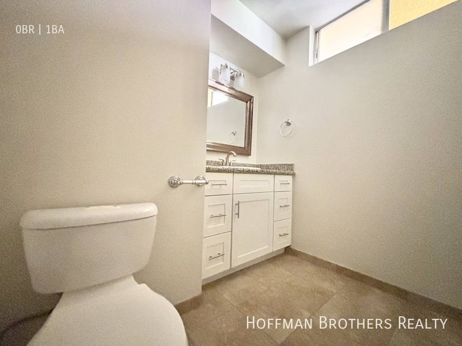 Apartment for rent at 1225 N Cherokee Ave #108, Los Angeles, CA 90038