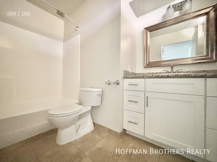 Apartment for rent at 1225 N Cherokee Ave #108, Los Angeles, CA 90038