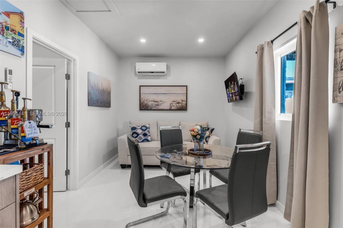 Apartment for rent at 1430 NE 11th St, Homestead, FL 33033