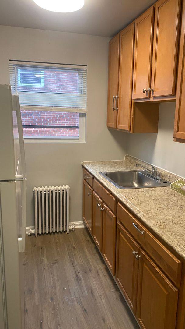 Apartment for rent at 8320 Roanoke Ave, Takoma Park, MD 20912