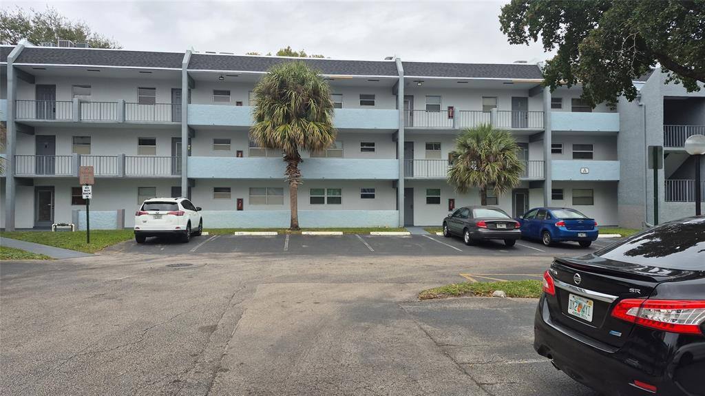 Apartment for rent at 8351 Sands Point Blvd #8351306A, Fort Lauderdale, FL 33321
