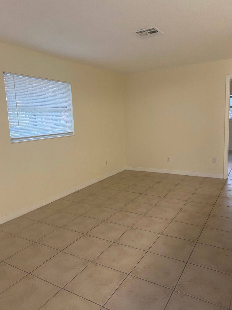 Apartment for rent at 500 75th Ave N #2, Saint Petersburg, FL 33702