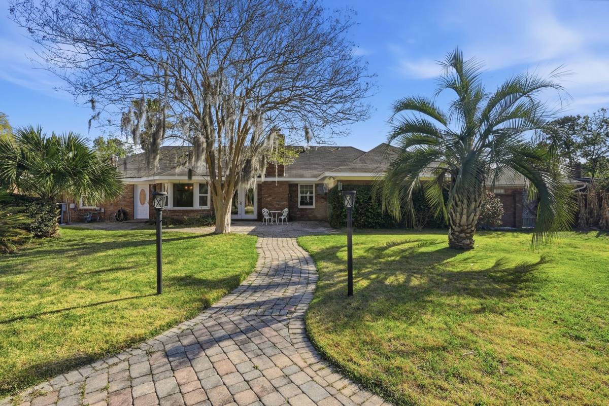 House for rent at 9 Inglesby Court, Savannah, GA 31406