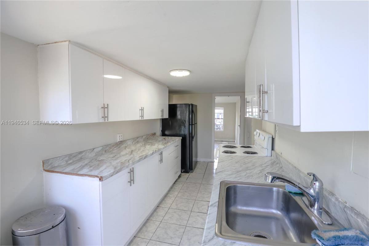 Apartment for rent at 2250 NE 136th St, Miami, FL 33181