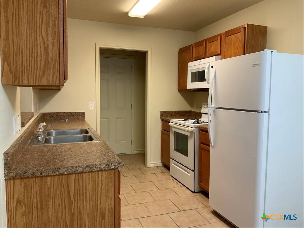 Apartment for rent at 2401 Paul Revere St #2401B, Temple, TX 76504