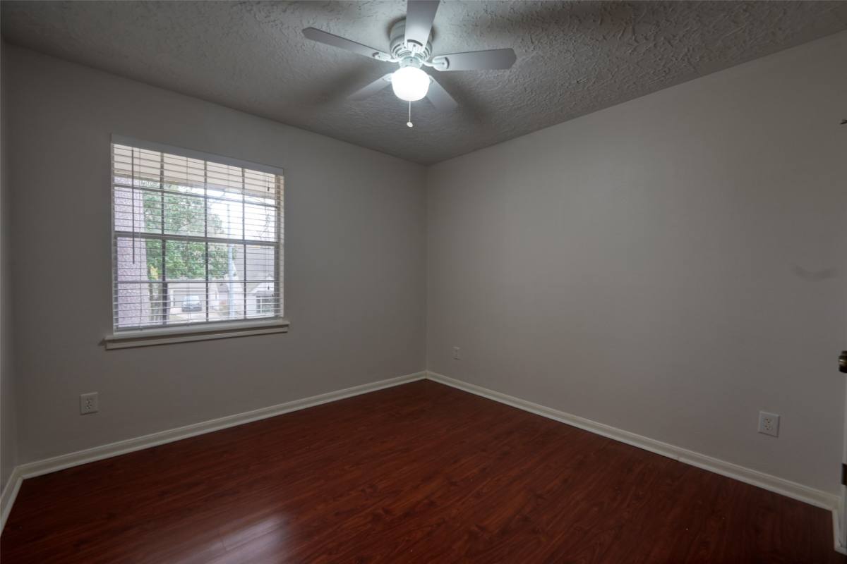 Apartment for rent at 2230 Lakeville Dr, Kingwood, TX 77339