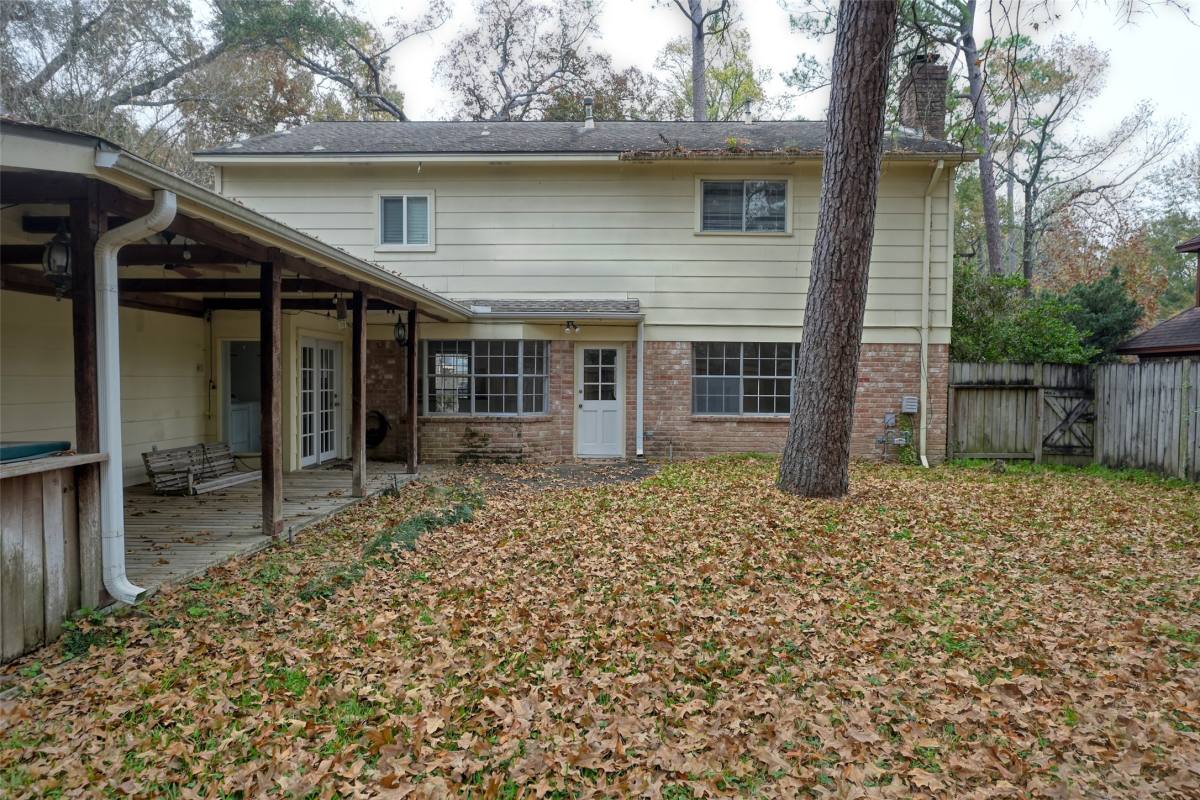 Apartment for rent at 2230 Lakeville Dr, Kingwood, TX 77339