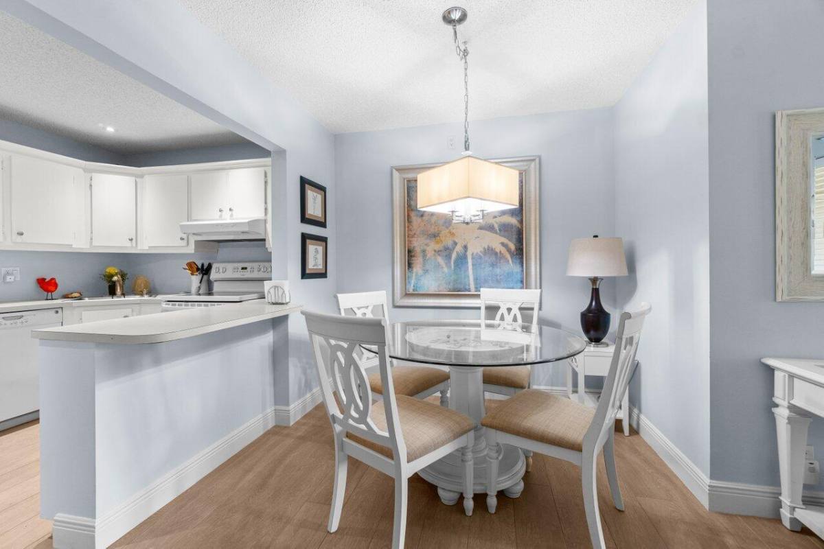Condo for rent at 429 Pine Glen Lane #429C2, Lake Worth, FL 33463