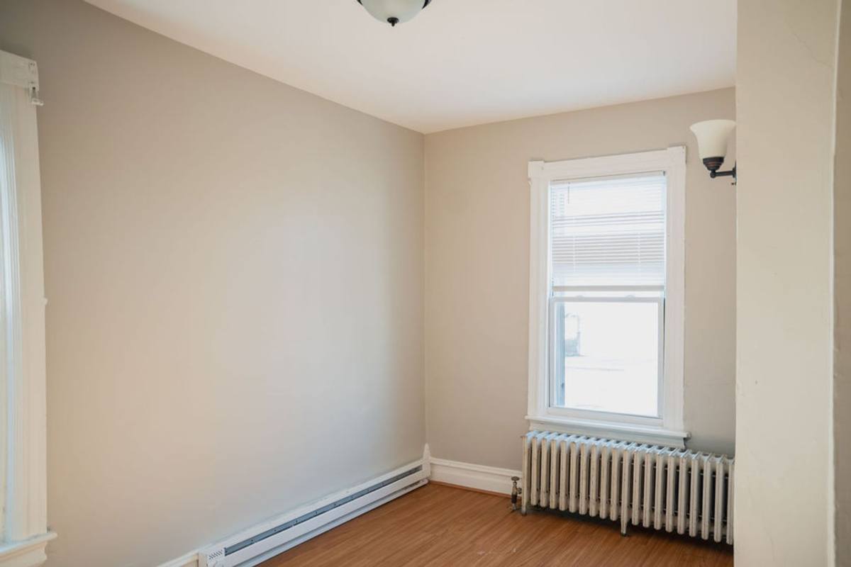 Apartment for rent at 906 N 4th St, Allentown, PA 18102