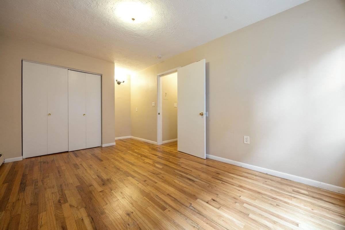 Apartment for rent at 2257 NW Glisan St, Portland, OR 97210
