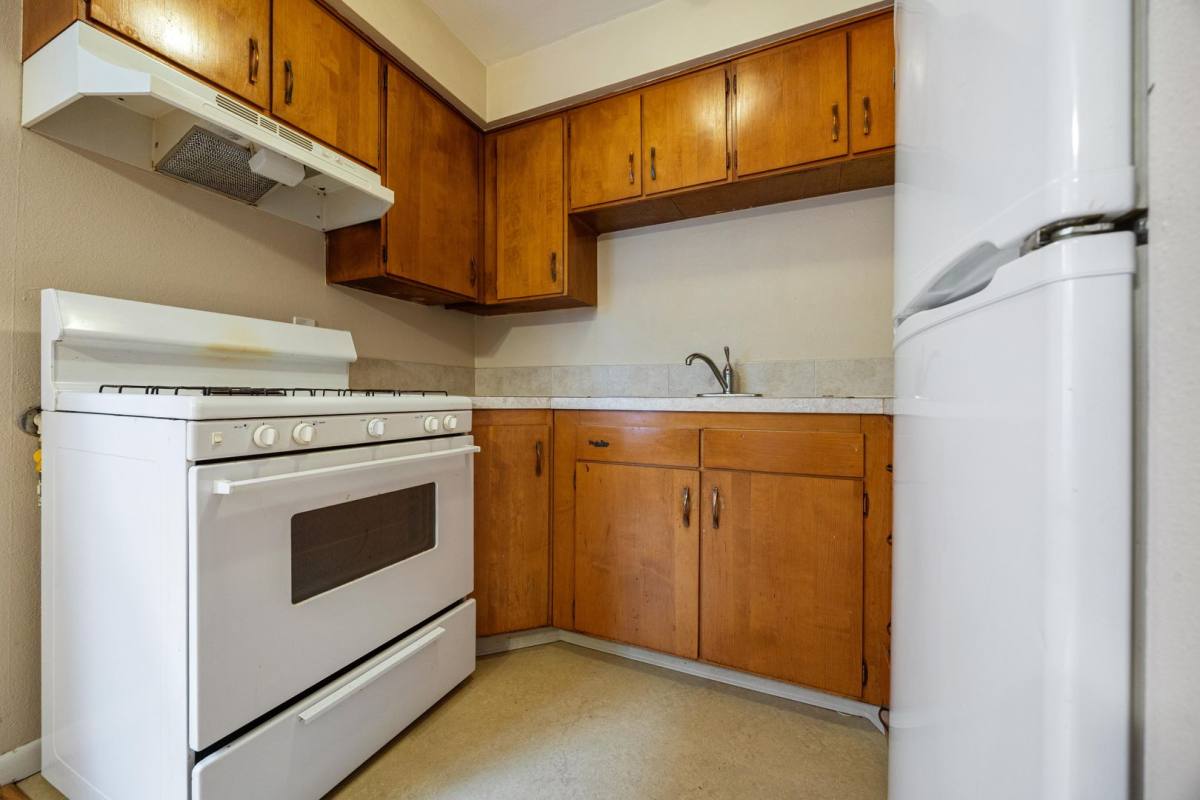Apartment for rent at 2257 NW Glisan St, Portland, OR 97210