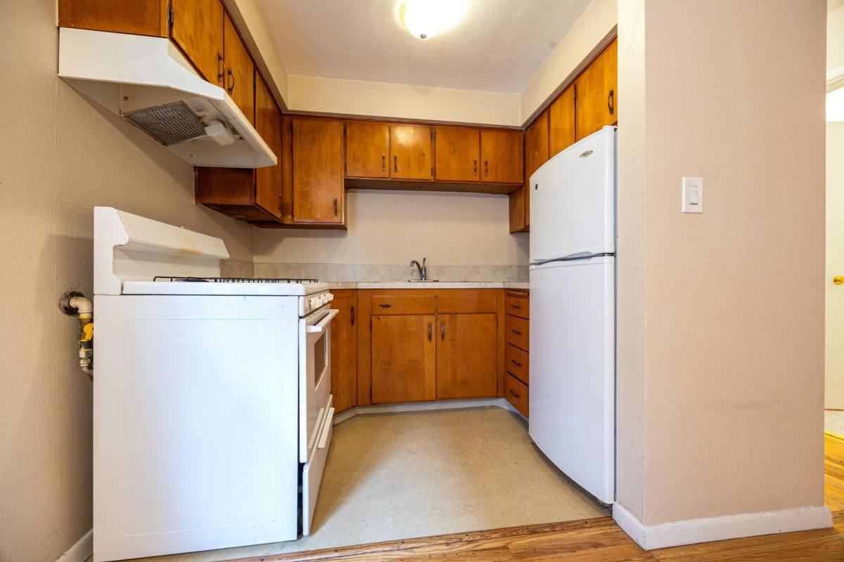 Apartment for rent at 2257 NW Glisan St, Portland, OR 97210