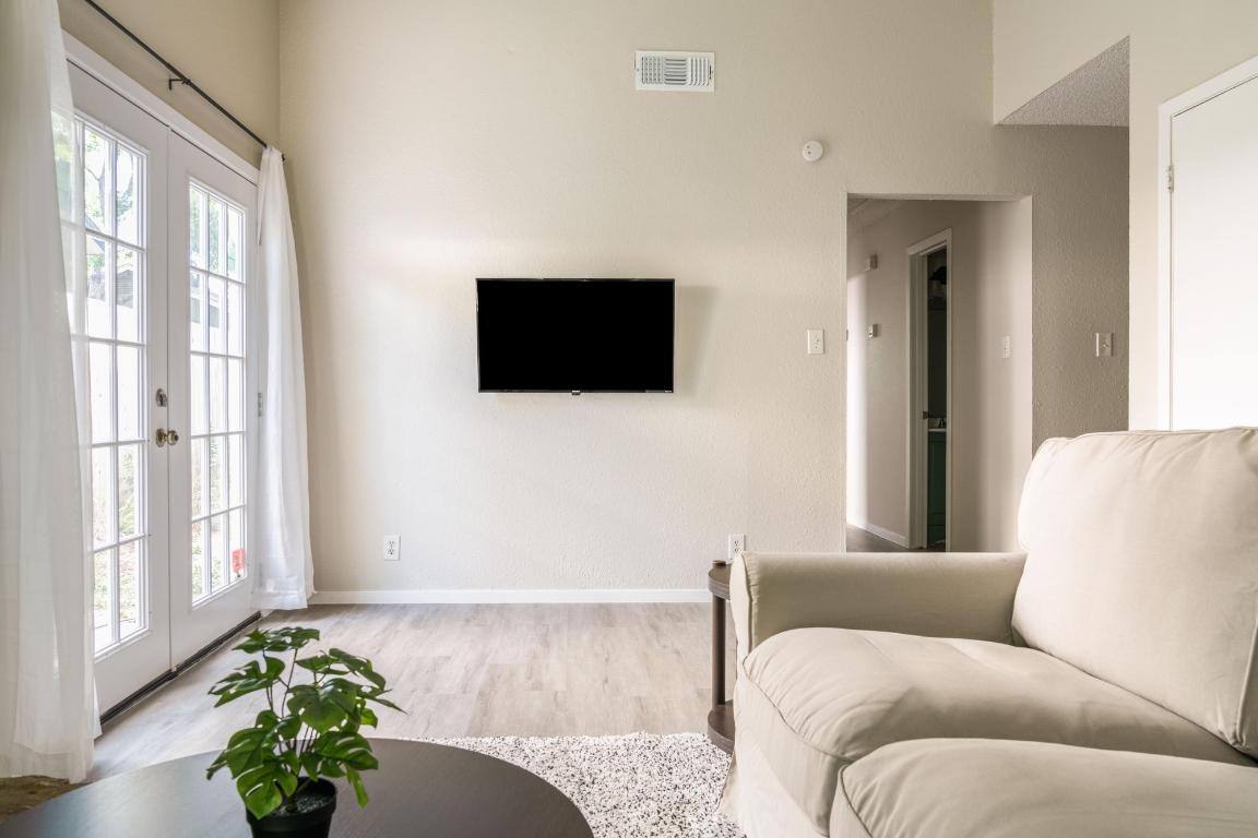 Apartment for rent at 1212 Bonnie Brae St #1212A, Austin, TX 78753