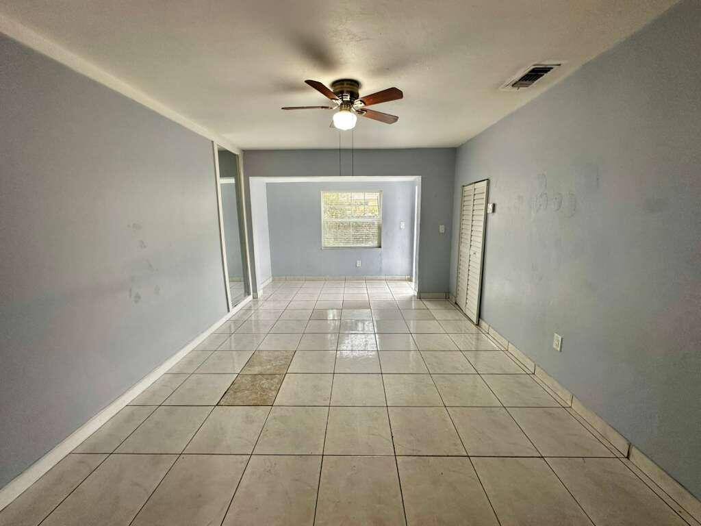 Apartment for rent at 23 SE 12th St #23-22, Dania, FL 33004