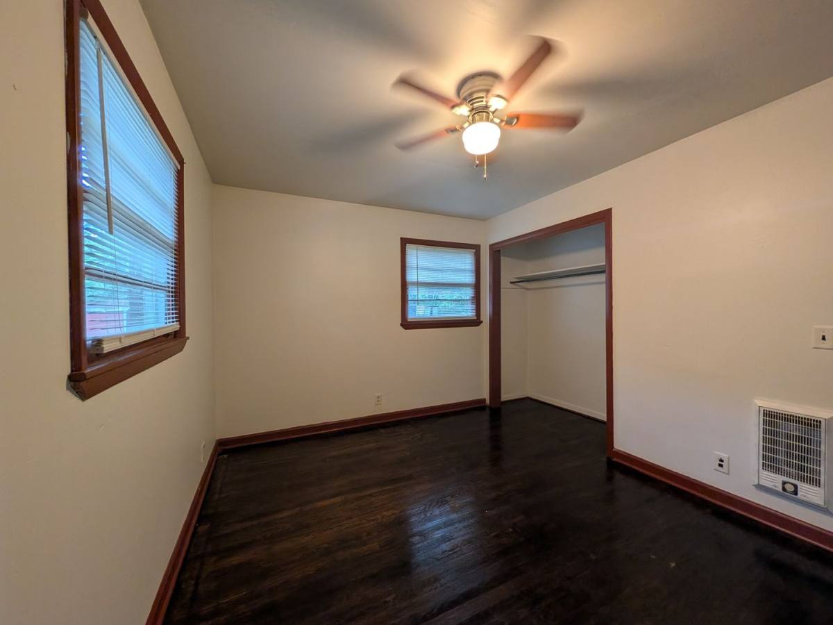 House for rent at 1713 Niblick Ave, Huntsville, AL 35816